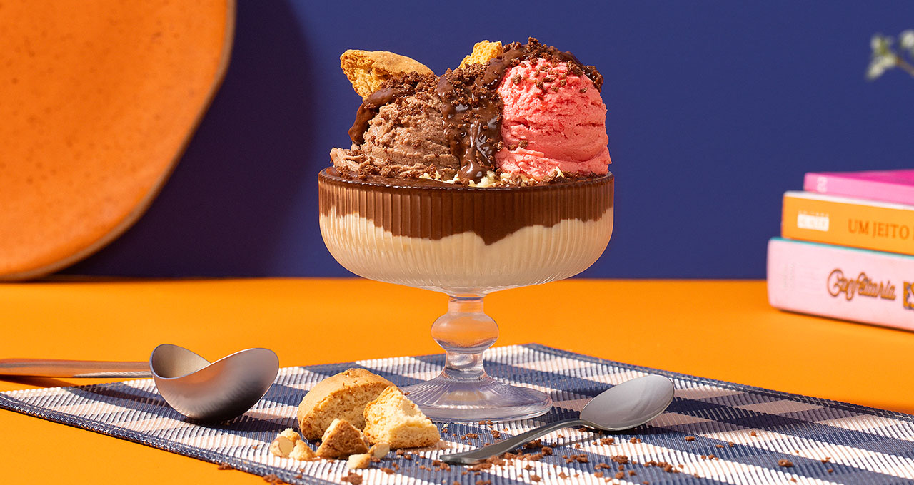 Banana Slipt Ovomaltine® Creme Crocante e Flocos Crocantes